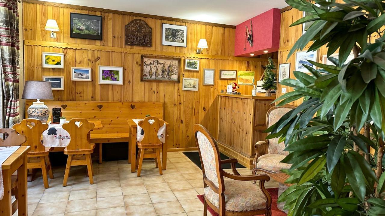 Hotel Quin Te Va Котре Экстерьер фото