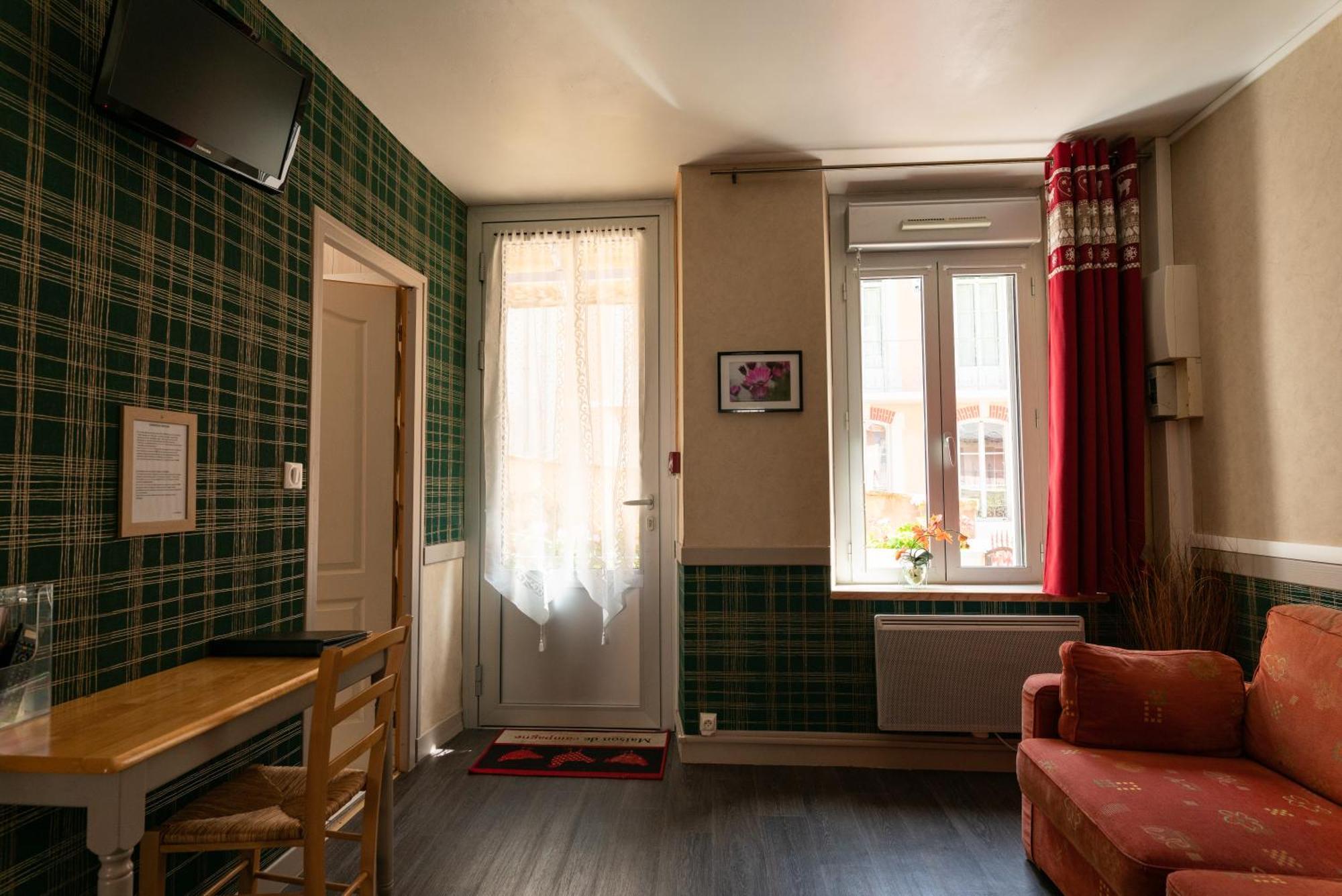 Hotel Quin Te Va Котре Экстерьер фото